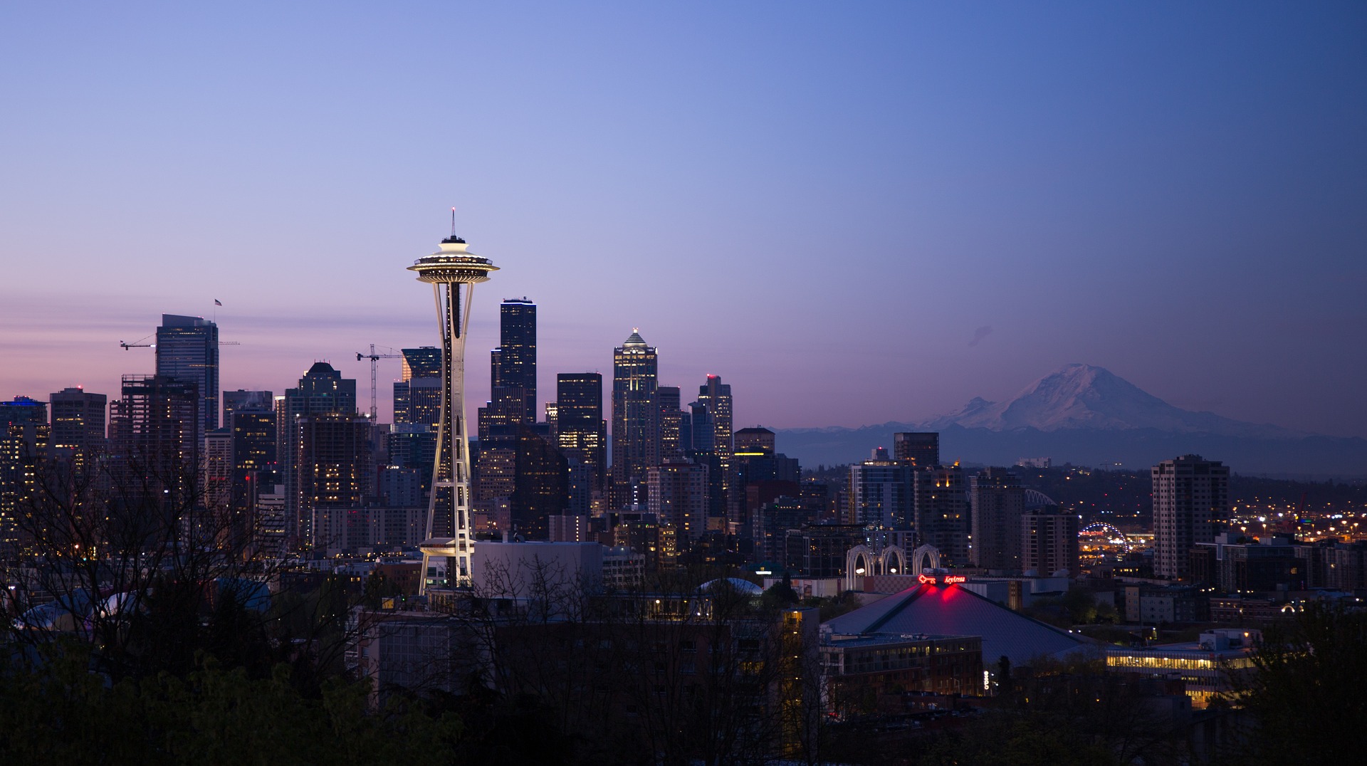 Seattle skyline at dusk